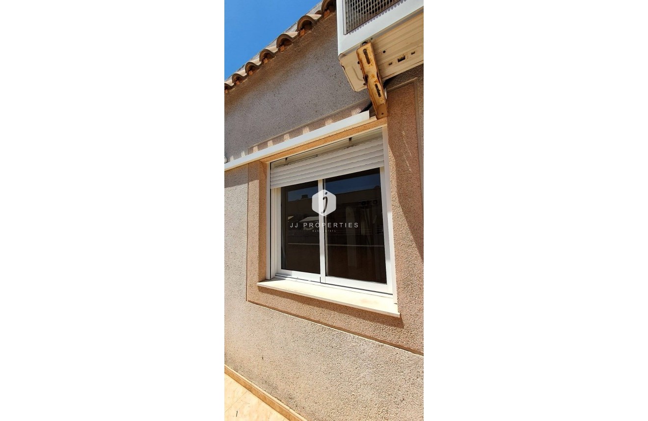 D'occasion - Attique -
Torrevieja - Playa de los Locos