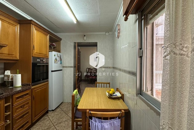 Segunda mano - Apartamento / piso -
Torrevieja - Estacion de autobuses
