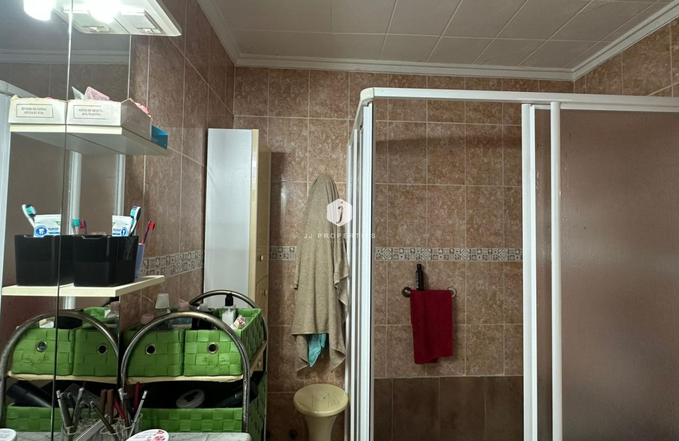 Segunda mano - Apartamento / piso -
Torrevieja - Estacion de autobuses