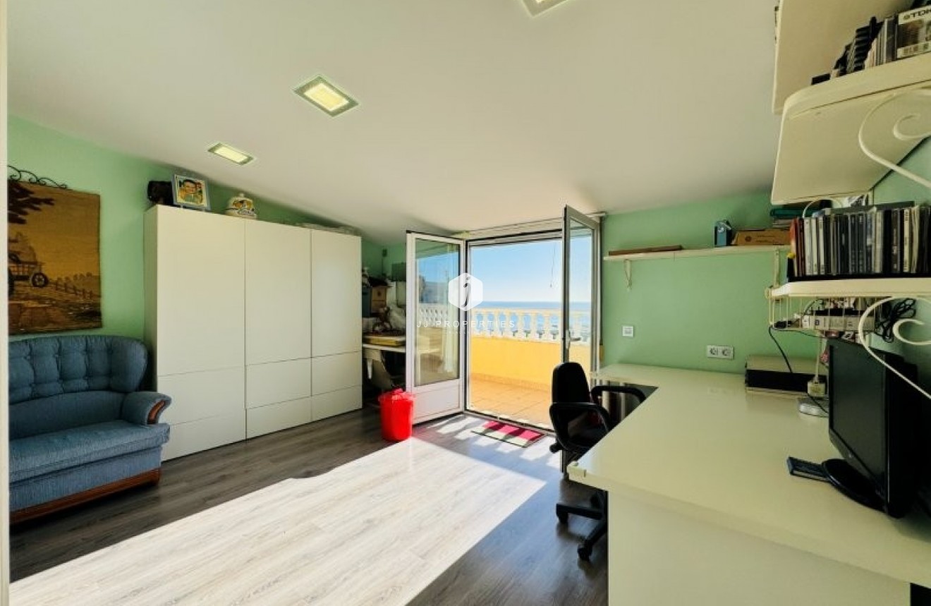 Resale - Penthouse -
La Mata - Costa Blanca