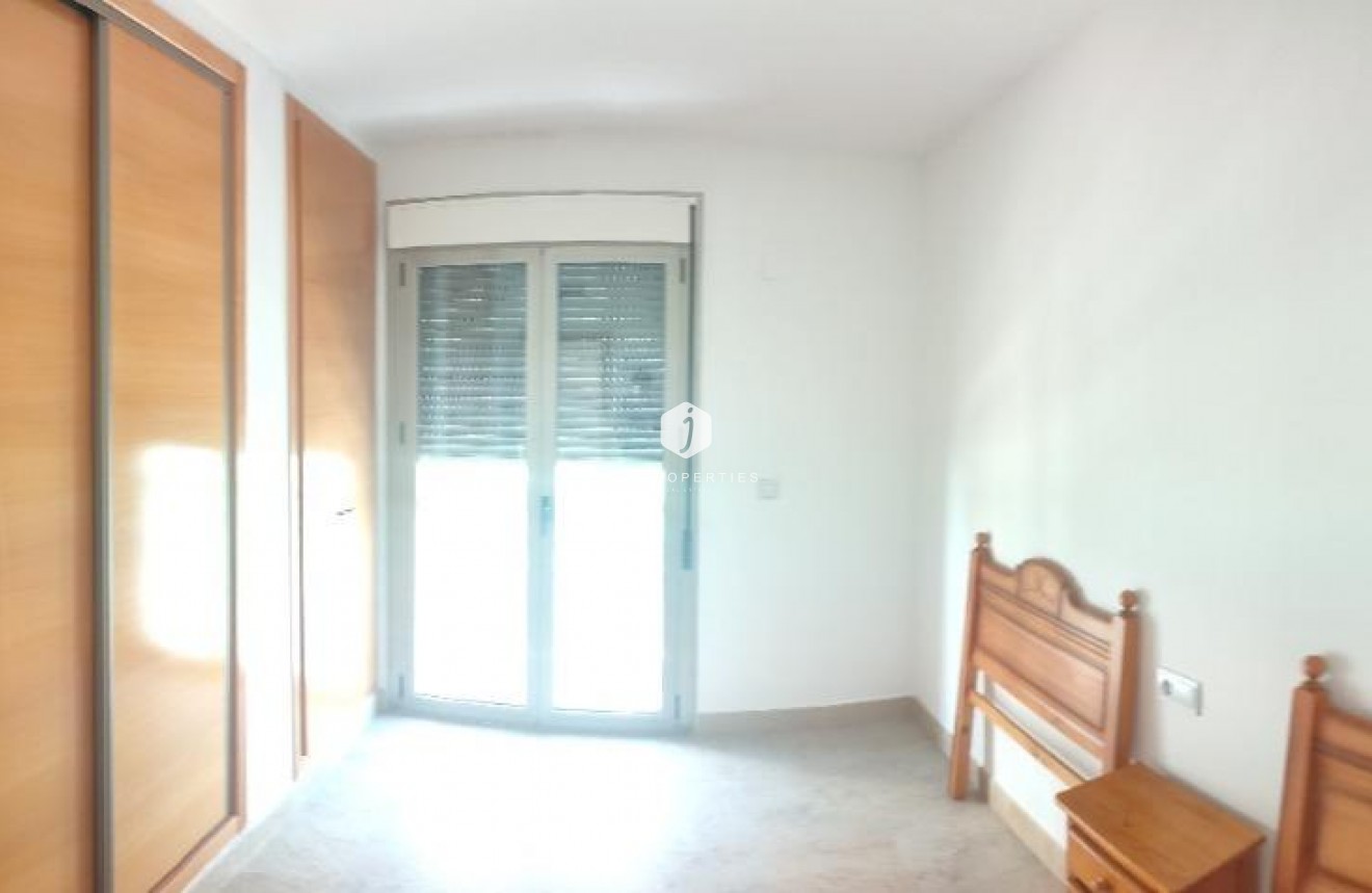 Tweedehands - Appartement / flat -
Torrevieja - Estacion de autobuses