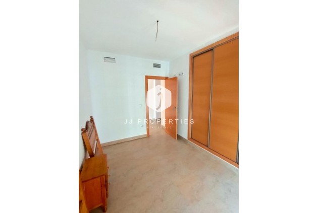 Tweedehands - Appartement / flat -
Torrevieja - Estacion de autobuses