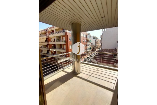 Tweedehands - Appartement / flat -
Torrevieja - Estacion de autobuses