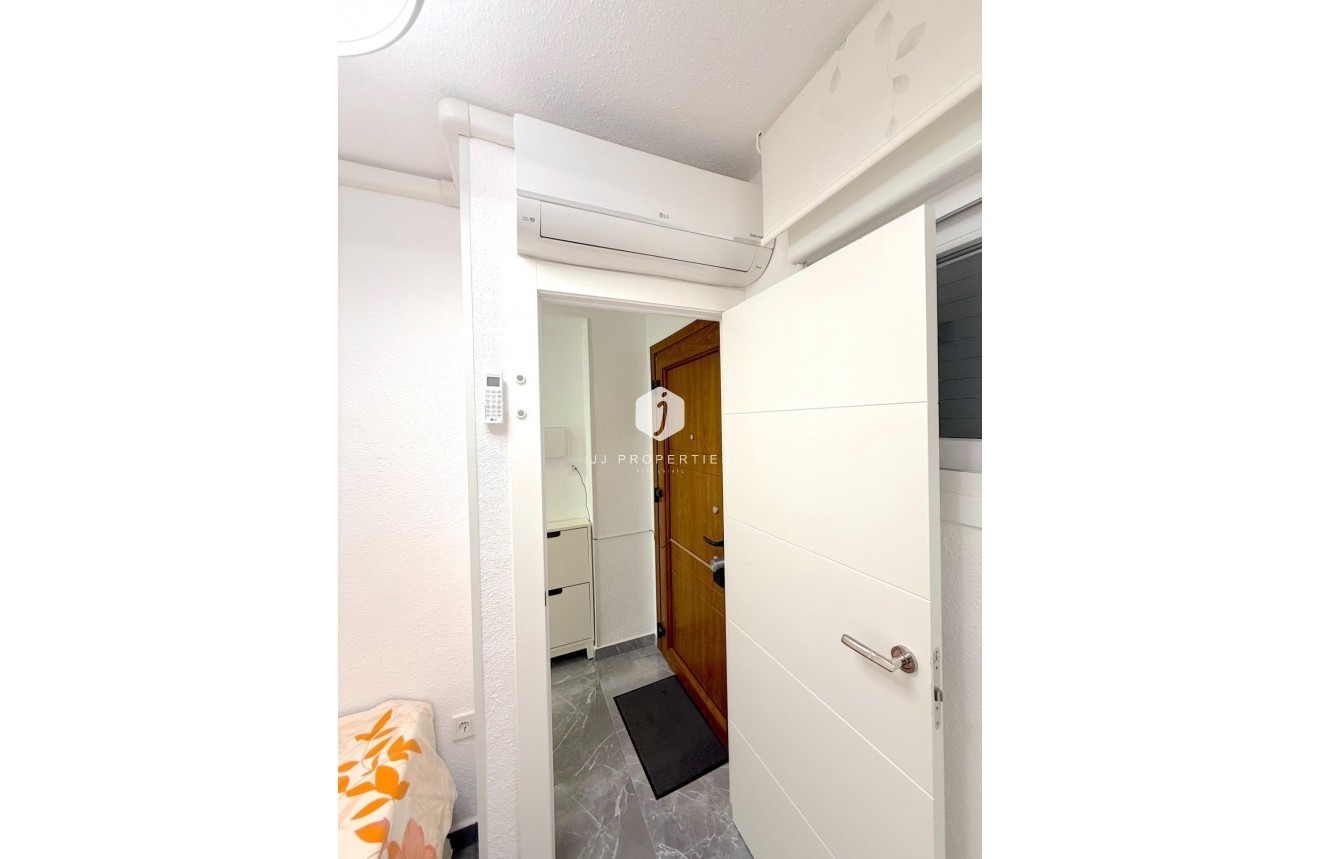 Aus zweiter Hand - Wohnung -
Torrevieja - Cabo cervera