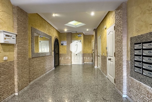 Aus zweiter Hand - Wohnung -
Torrevieja - Costa Blanca