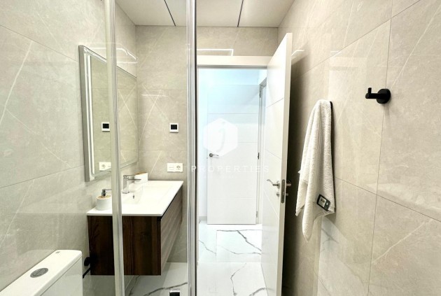 Resale - Apartment / flat -
Torrevieja - Playa del Cura