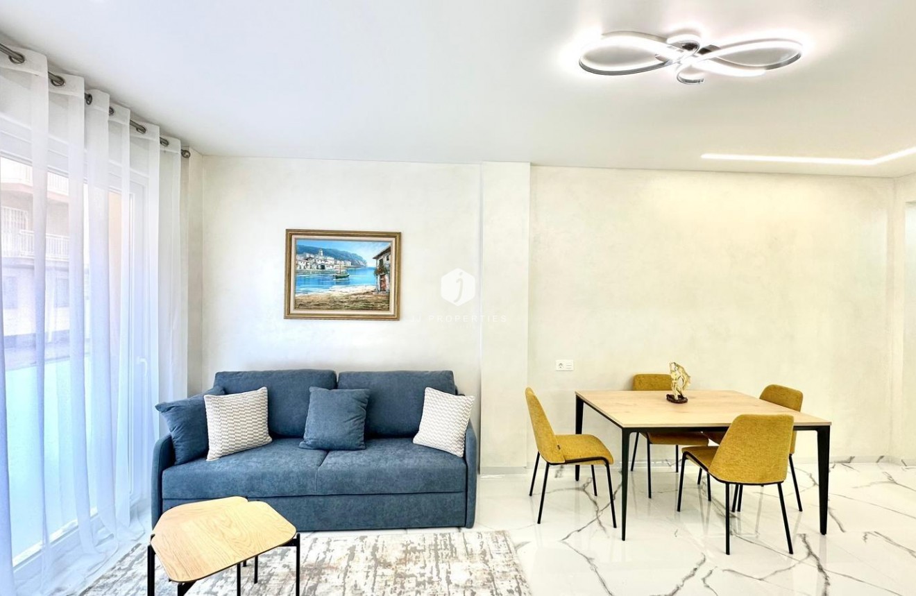 Aus zweiter Hand - Wohnung -
Torrevieja - Playa del Cura