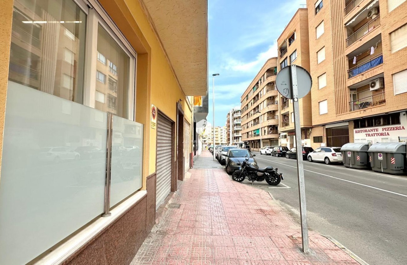 Aus zweiter Hand - Wohnung -
Torrevieja - Playa del Cura