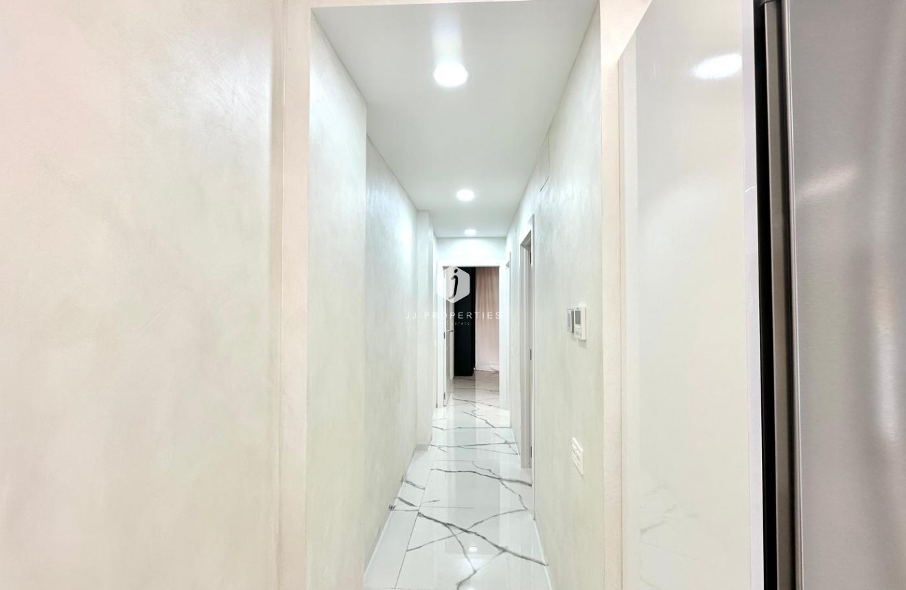 Aus zweiter Hand - Wohnung -
Torrevieja - Playa del Cura