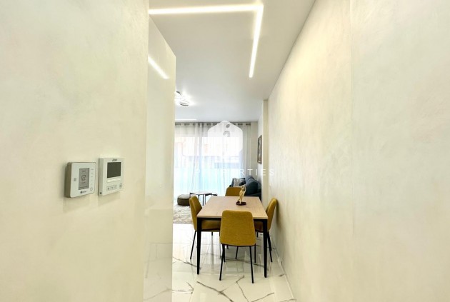 Aus zweiter Hand - Wohnung -
Torrevieja - Playa del Cura