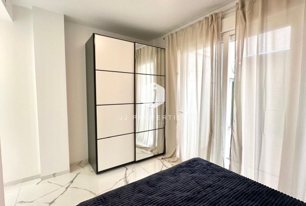 Aus zweiter Hand - Wohnung -
Torrevieja - Playa del Cura