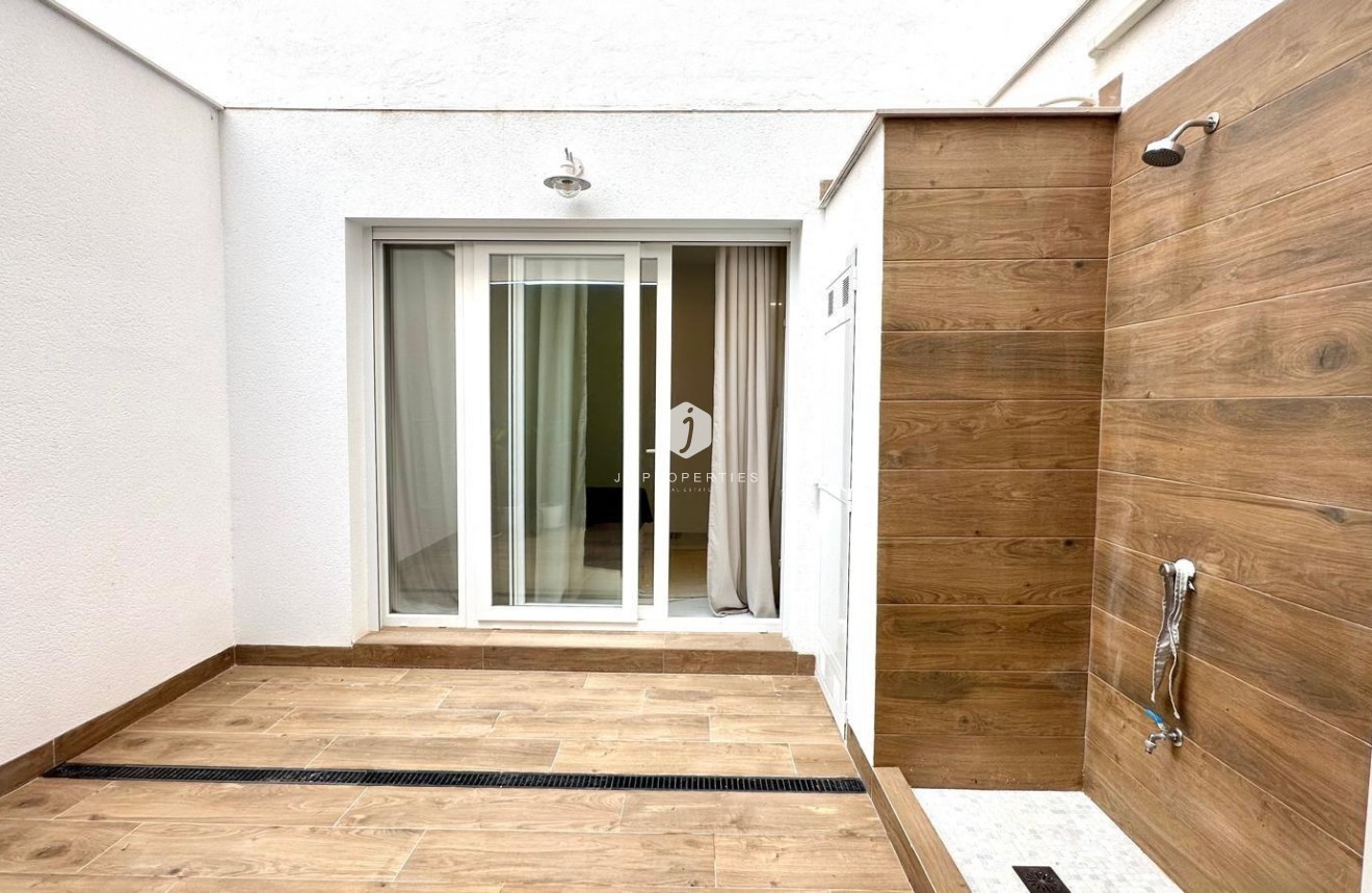Aus zweiter Hand - Wohnung -
Torrevieja - Playa del Cura