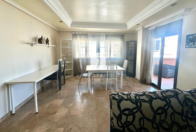 Tweedehands - Appartement / flat -
Torrevieja