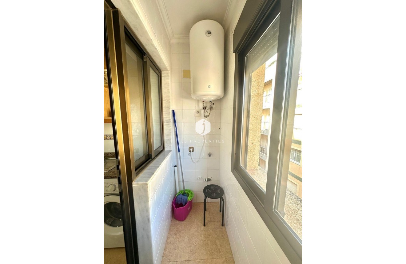 Tweedehands - Appartement / flat -
Torrevieja