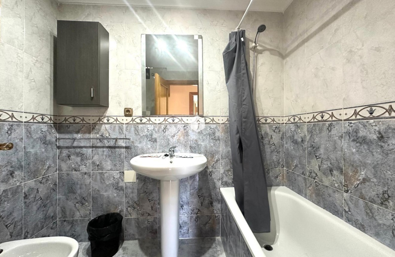 Tweedehands - Appartement / flat -
Torrevieja