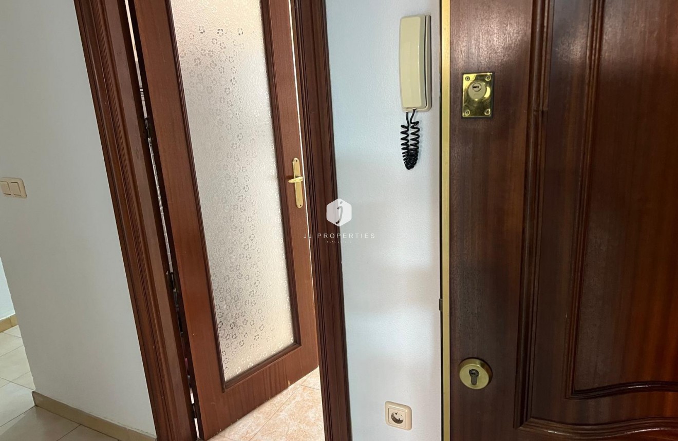 Aus zweiter Hand - Wohnung -
Torrevieja - Playa del Cura
