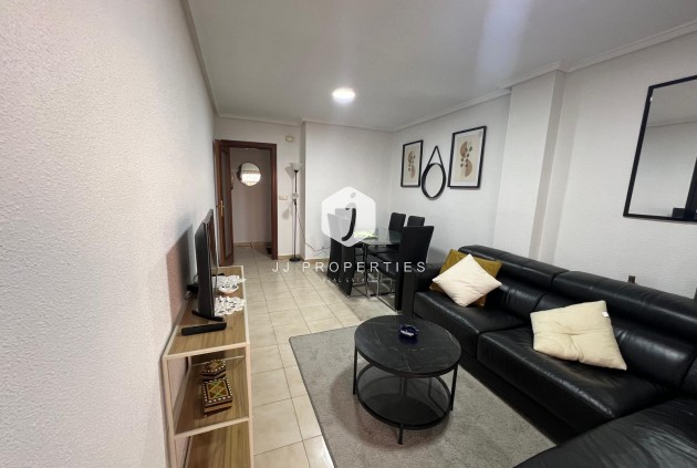 Aus zweiter Hand - Wohnung -
Torrevieja - Playa del Cura