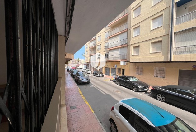 Aus zweiter Hand - Wohnung -
Torrevieja - Playa del Cura