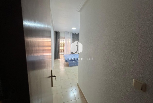 Aus zweiter Hand - Wohnung -
Torrevieja - Playa del Cura