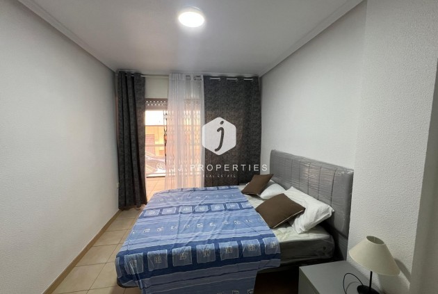 Aus zweiter Hand - Wohnung -
Torrevieja - Playa del Cura