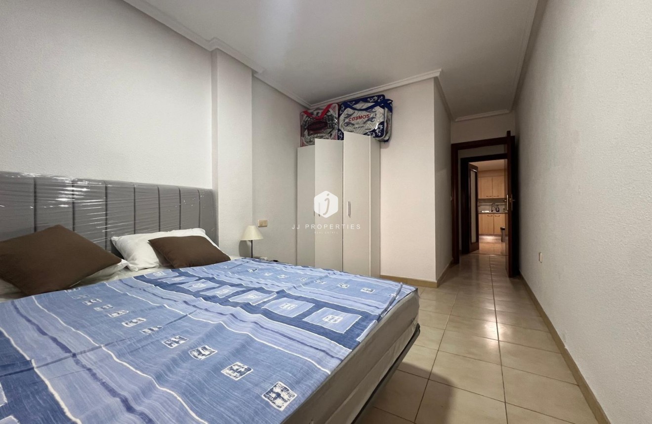 Aus zweiter Hand - Wohnung -
Torrevieja - Playa del Cura