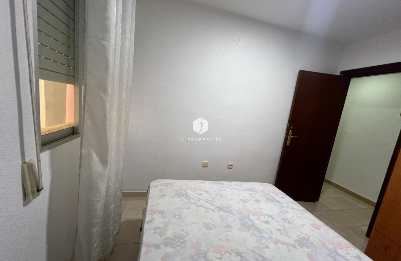 Aus zweiter Hand - Wohnung -
Torrevieja - Playa del Cura