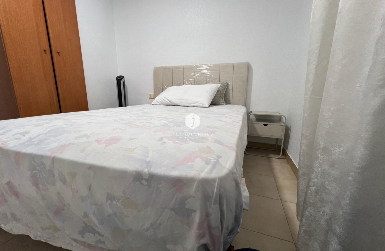 Aus zweiter Hand - Wohnung -
Torrevieja - Playa del Cura