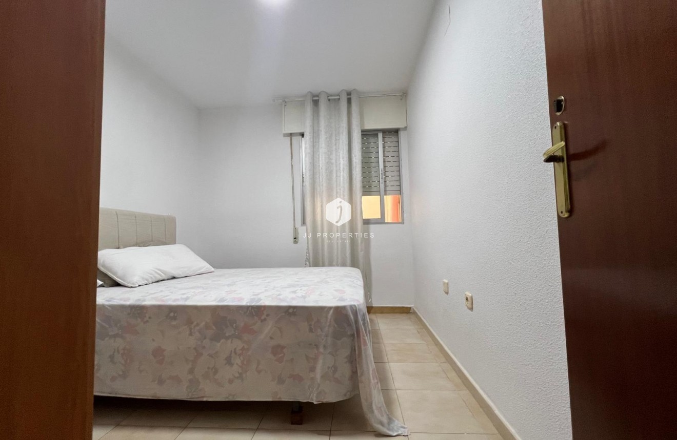 Aus zweiter Hand - Wohnung -
Torrevieja - Playa del Cura