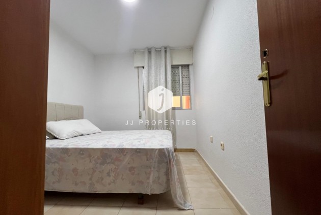 Aus zweiter Hand - Wohnung -
Torrevieja - Playa del Cura