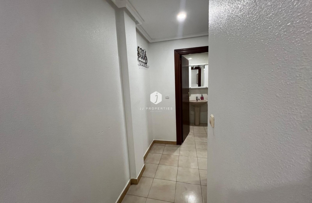 Aus zweiter Hand - Wohnung -
Torrevieja - Playa del Cura