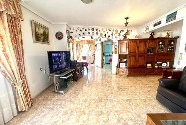 Aus zweiter Hand - Wohnung -
Torrevieja - Playa del Cura