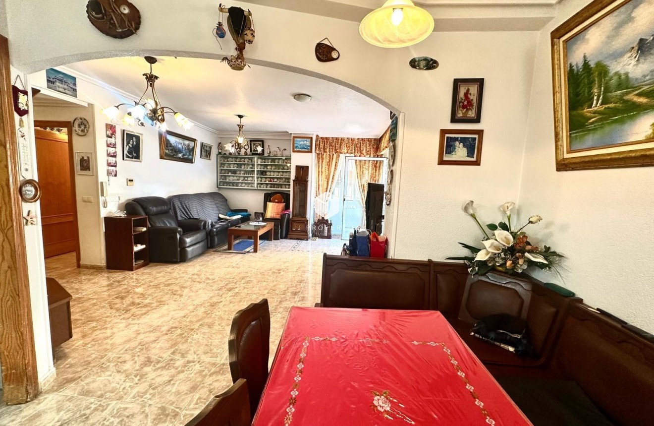 Aus zweiter Hand - Wohnung -
Torrevieja - Playa del Cura