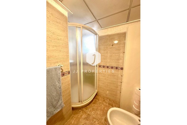 Aus zweiter Hand - Wohnung -
Torrevieja - Playa del Cura