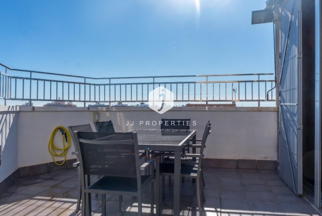 Tweedehands - Appartement / flat -
Torrevieja - Estacion de autobuses