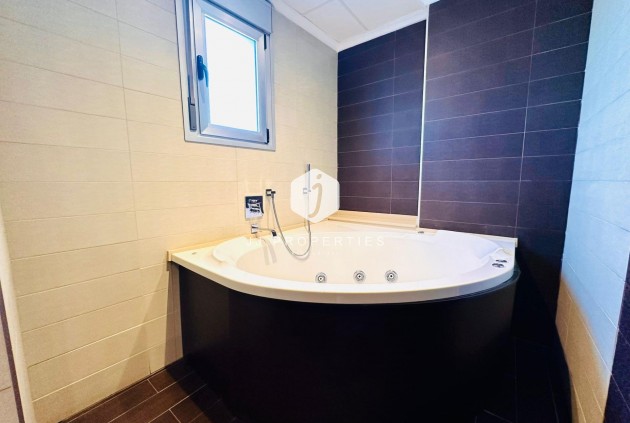 Tweedehands - Appartement / flat -
Torrevieja - Estacion de autobuses