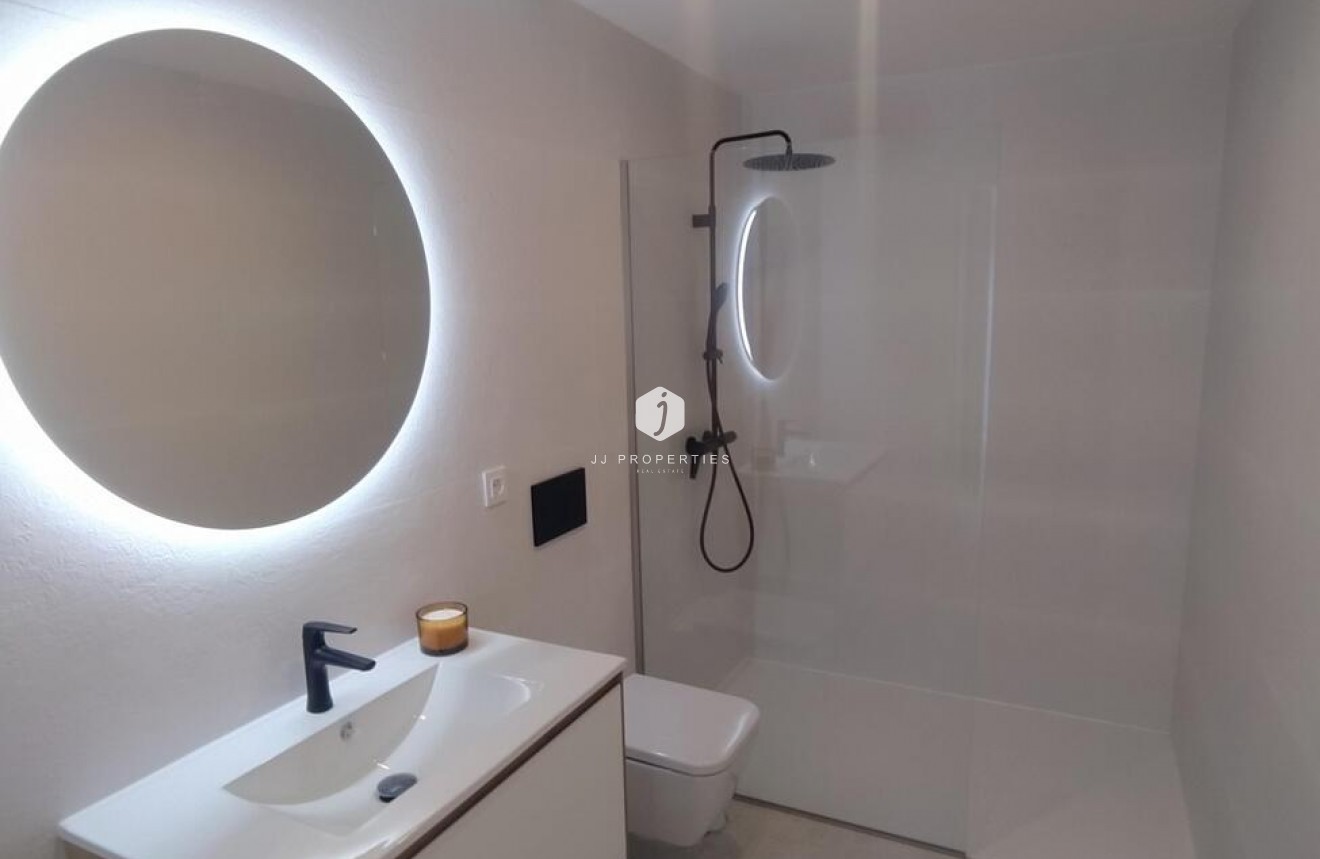Aus zweiter Hand - Wohnung -
Torrevieja - Torreblanca