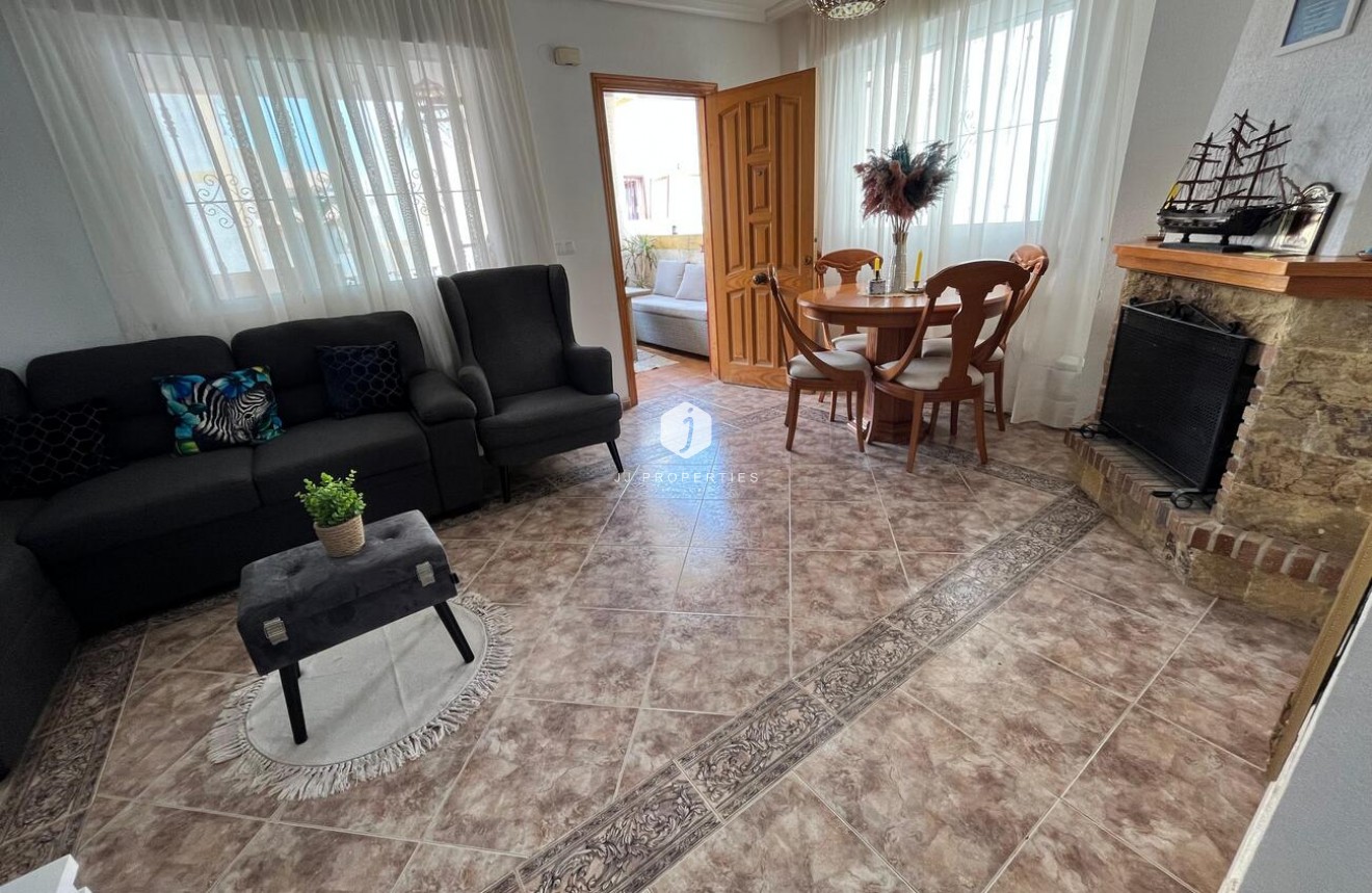 Resale - Penthouse -
Torrevieja - La Florida