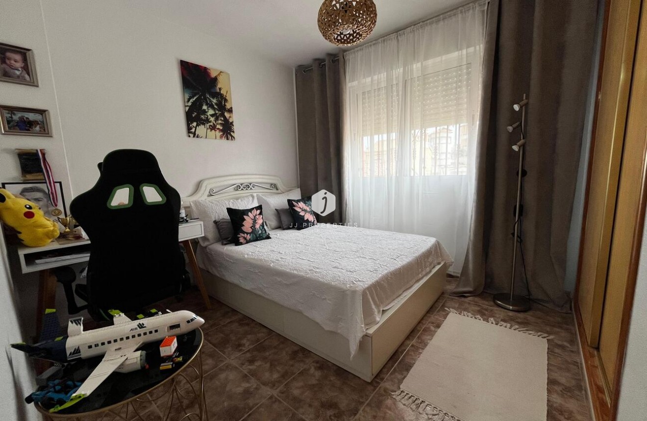 Resale - Penthouse -
Torrevieja - La Florida