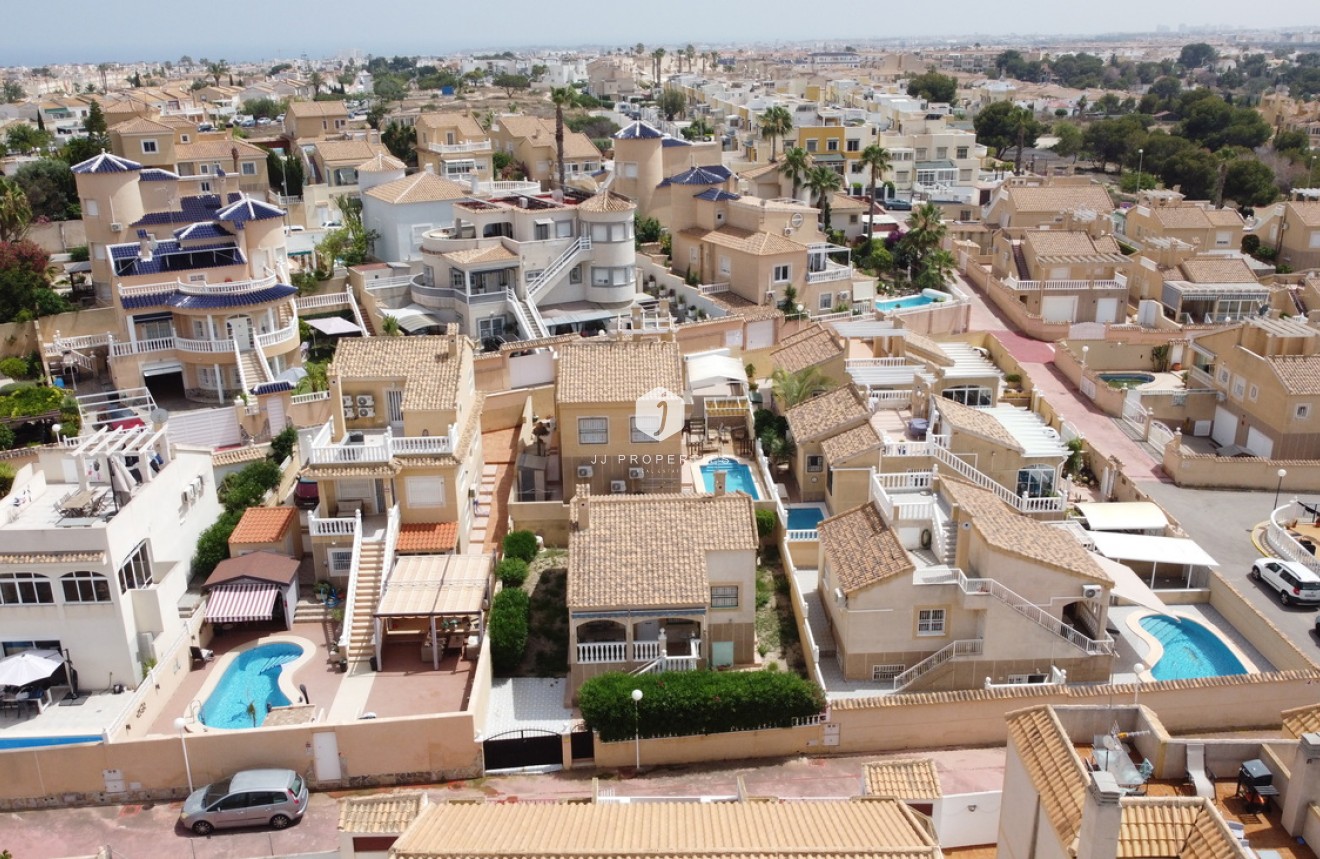 Resale - Penthouse -
Torrevieja - La Florida