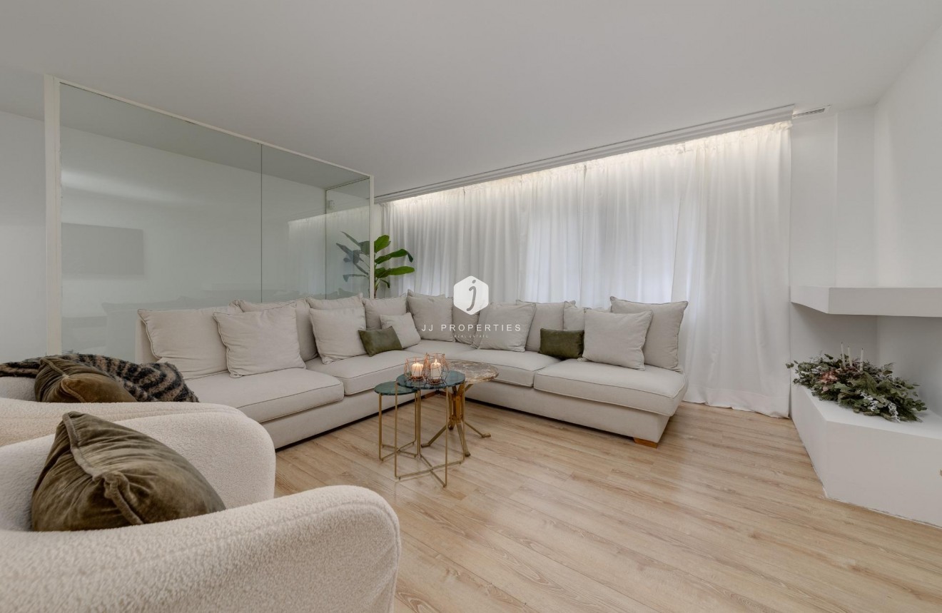 Aus zweiter Hand - Wohnung -
Torrevieja - Playa del Cura