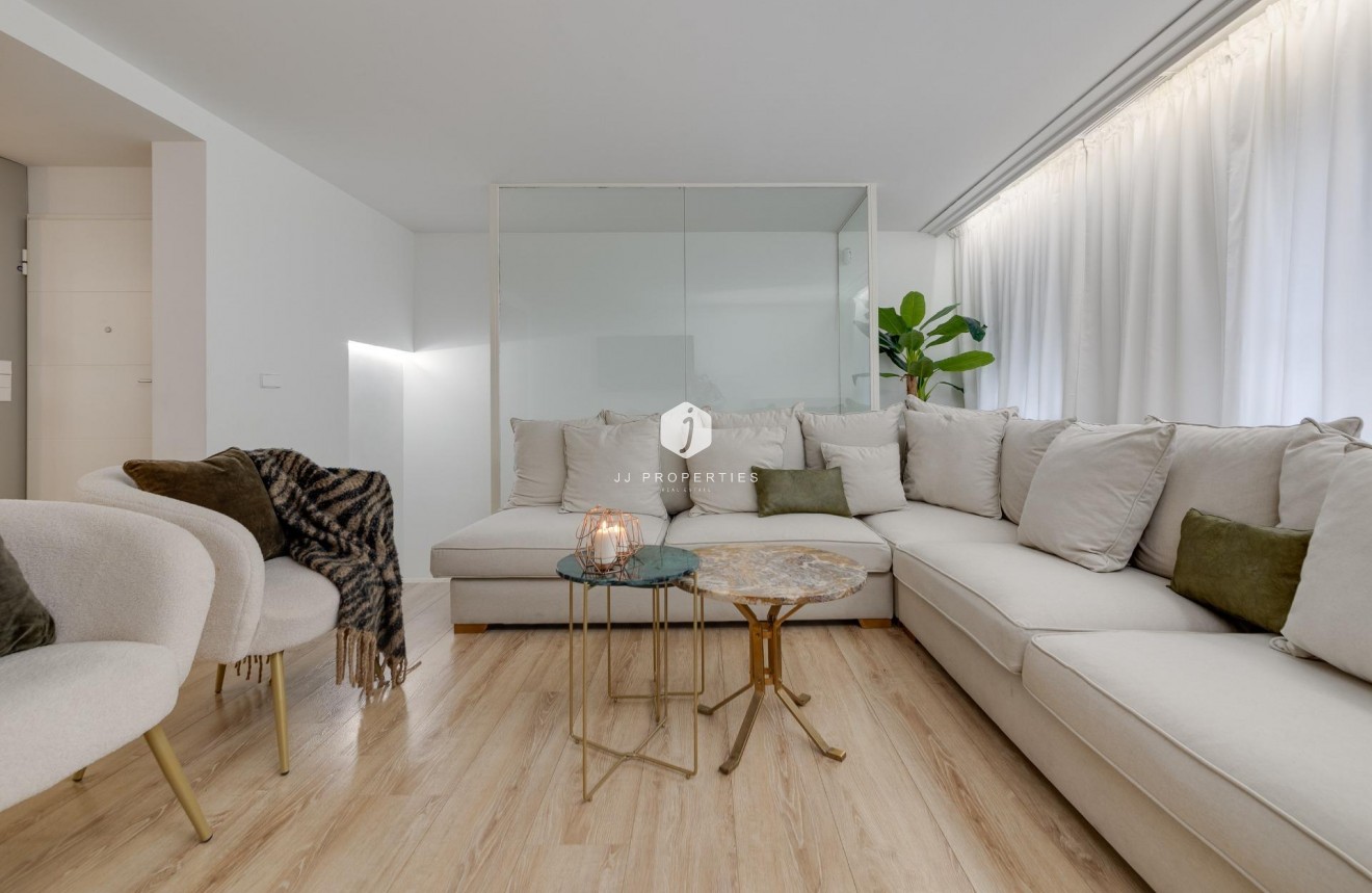 Aus zweiter Hand - Wohnung -
Torrevieja - Playa del Cura