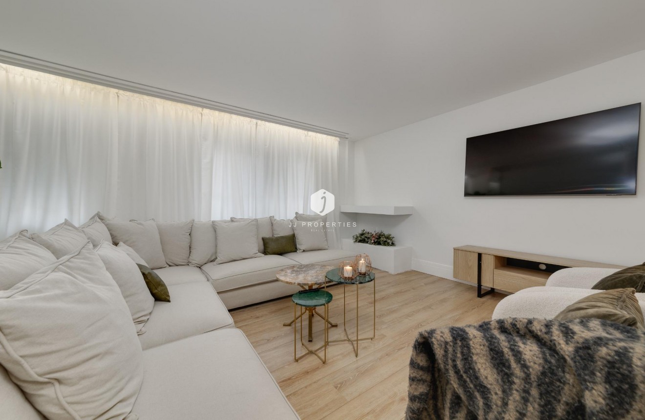 Aus zweiter Hand - Wohnung -
Torrevieja - Playa del Cura