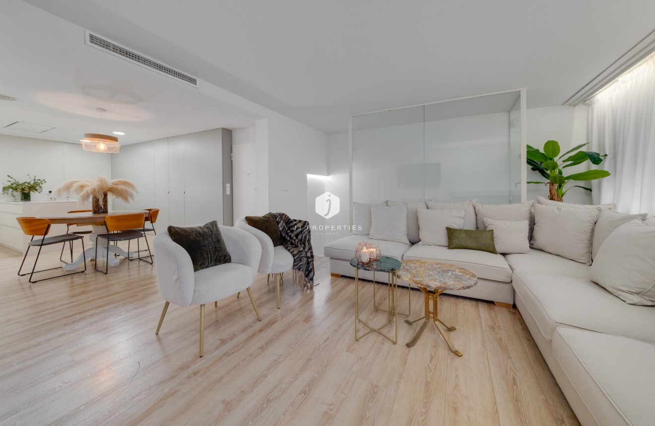 Aus zweiter Hand - Wohnung -
Torrevieja - Playa del Cura
