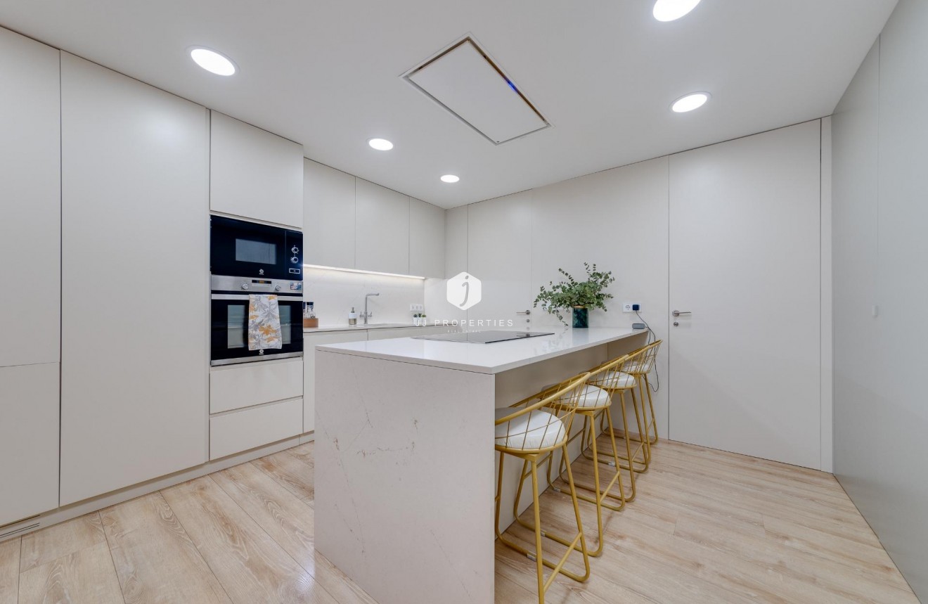 Aus zweiter Hand - Wohnung -
Torrevieja - Playa del Cura