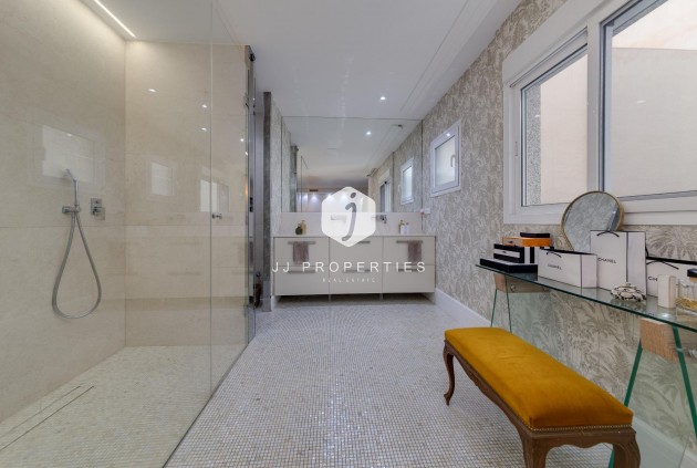 Aus zweiter Hand - Wohnung -
Torrevieja - Playa del Cura