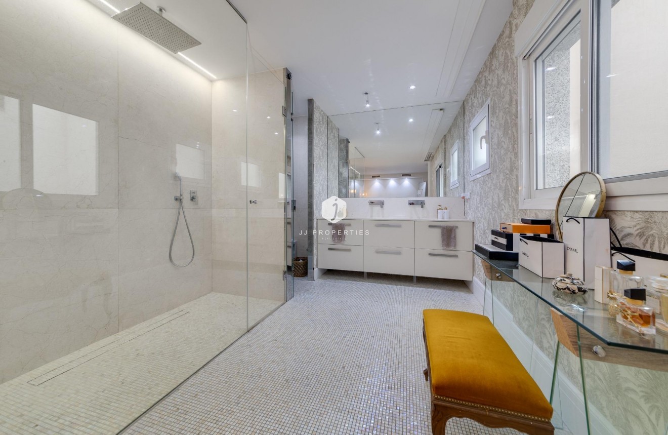 Aus zweiter Hand - Wohnung -
Torrevieja - Playa del Cura