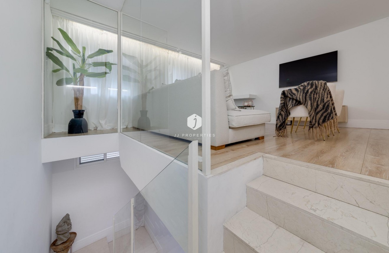 Aus zweiter Hand - Wohnung -
Torrevieja - Playa del Cura