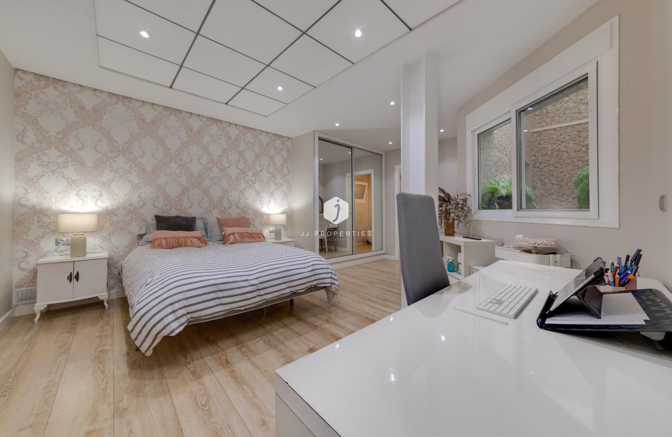 Aus zweiter Hand - Wohnung -
Torrevieja - Playa del Cura