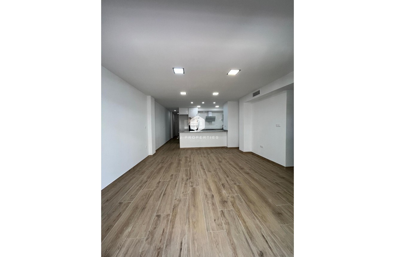 Resale - Apartment / flat -
Torrevieja - La Mata