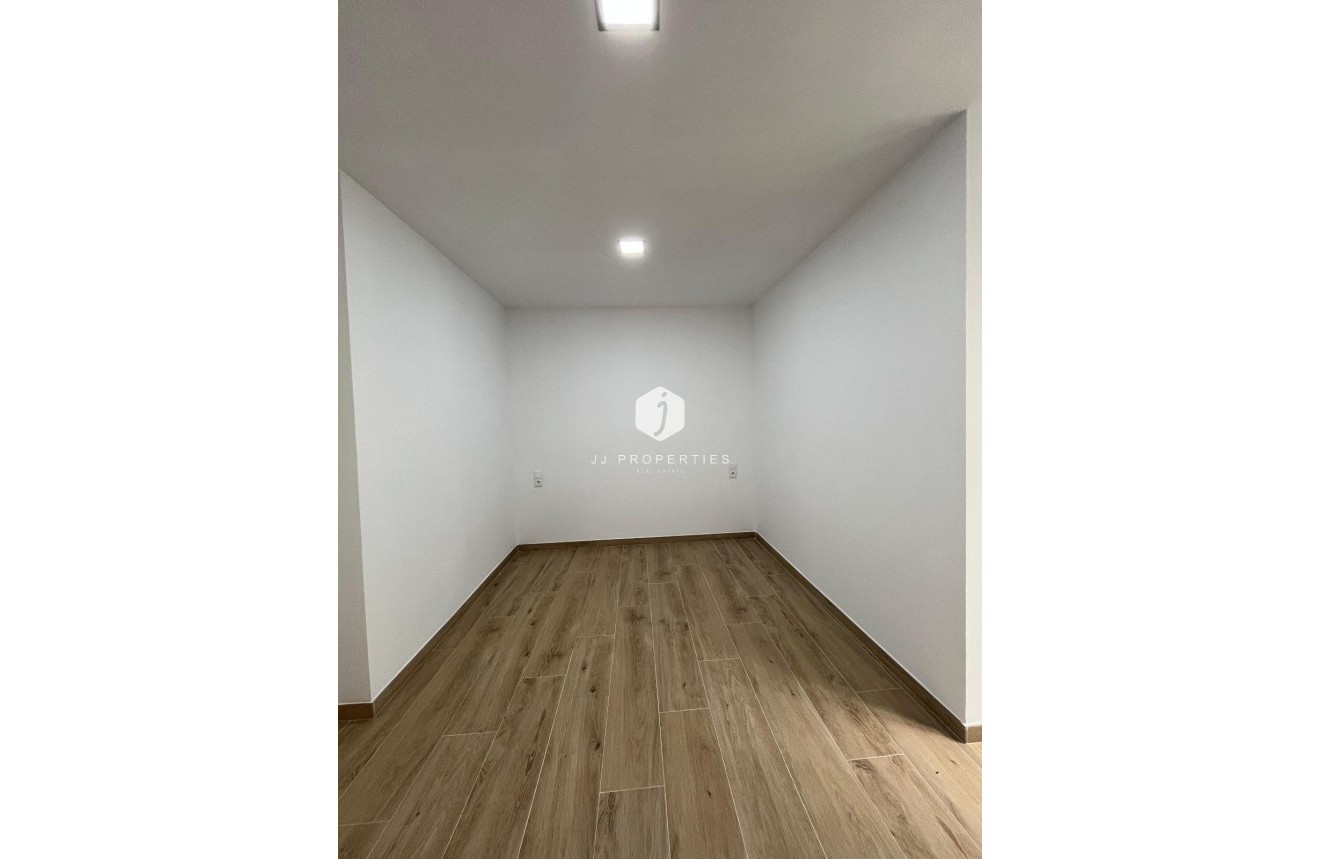 Resale - Apartment / flat -
Torrevieja - La Mata
